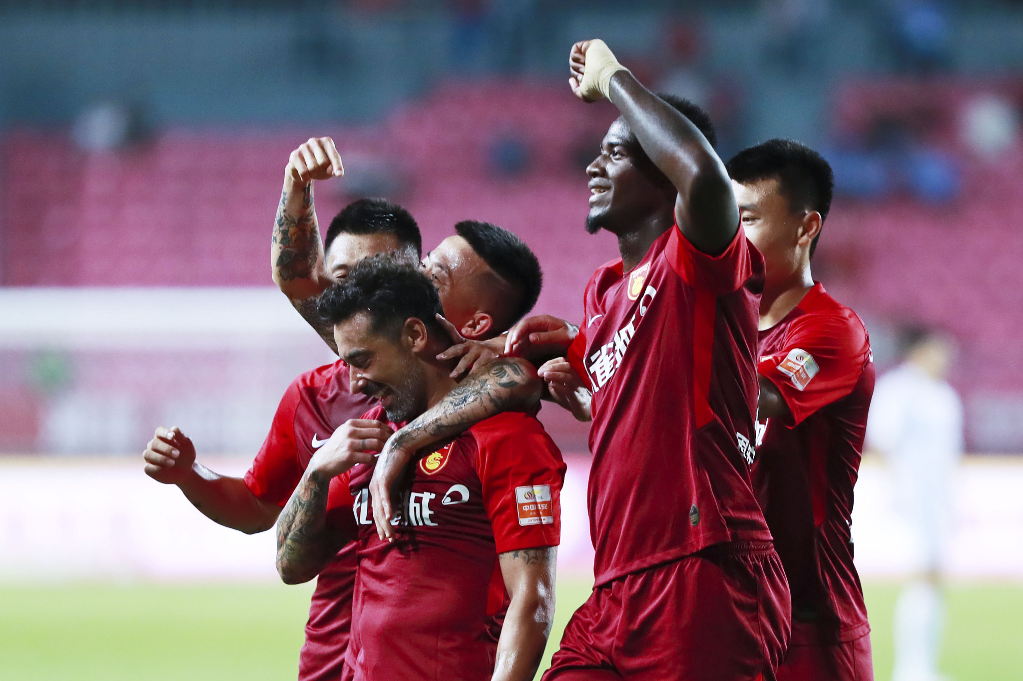 进行战略调 进行战略调